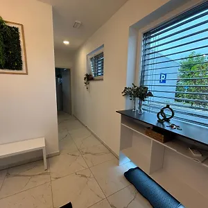 Apartman Apartmaji Cepon